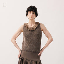 Load image into Gallery viewer, Smoky Brown Wool Tassel Top