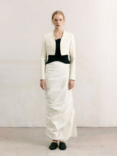 Load image into Gallery viewer, Onyx Bell Top