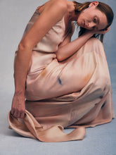 Load image into Gallery viewer, Foggy Blush Silk Silence Dress