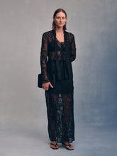 Cargar imagen en el visor de la galería, Black Lace Strap Top