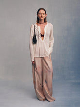 Load image into Gallery viewer, Ivory Merino Wool Easy Top