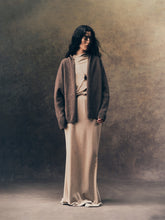 Cargar imagen en el visor de la galería, Taupe Cashmere Cozy Cardigan