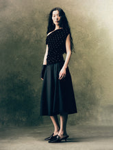 画像をギャラリービューアに読み込む, Black Wool Pleated Skirt