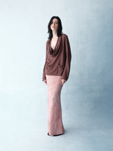Cargar imagen en el visor de la galería, Umber Wide-neck Top