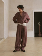 Carica l'immagine nel visualizzatore di Gallery, Plum Pleated Wide Trousers