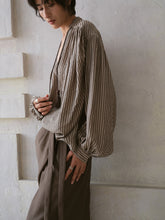 Загрузить изображение в средство просмотра галереи, Earl Grey Pleated Top