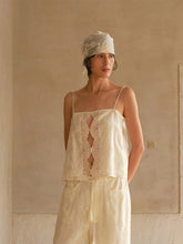 Carica l'immagine nel visualizzatore di Gallery, Ivory Embroidery Top