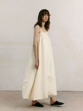Load image into Gallery viewer, Ivory Tulip Dress