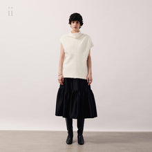 Load image into Gallery viewer, Snow Otter Wool Knit Top
