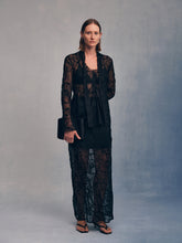 Carica l&#39;immagine nel visualizzatore di Gallery, Black Lace Flowing Skirt
