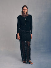 Carica l&#39;immagine nel visualizzatore di Gallery, Black Lace Flowing Skirt
