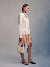 Carica l&#39;immagine nel visualizzatore di Gallery, Rice Paper Silk Strap Top
