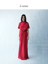 Cargar imagen en el visor de la galería, Pomegranate Silk Easy Dress
