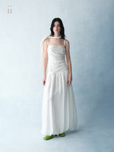 Carica l'immagine nel visualizzatore di Gallery, Snow Eve Dress
