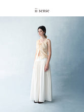 Загрузить изображение в средство просмотра галереи, Ivory Pleated Skirt
