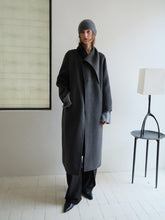 Carica l'immagine nel visualizzatore di Gallery, Grey Cashmere Wool Oslo Coat
