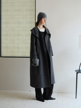 Carica l'immagine nel visualizzatore di Gallery, Grey Cashmere Wool Oslo Coat
