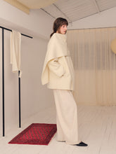 将图片加载到图库查看器，Ivory Wool Cozy Cap Coat
