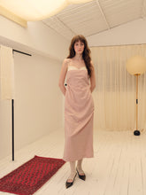 Загрузить изображение в средство просмотра галереи, Rosewood Wool Soft Pleated Dress
