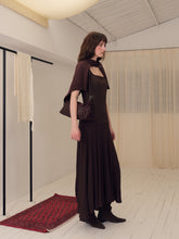 画像をギャラリービューアに読み込む, Umber Wool Echo Dress

