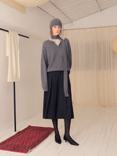 将图片加载到图库查看器，Light Grey Cashmere Layered Collar Sweater
