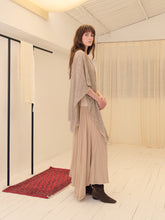 画像をギャラリービューアに読み込む, Almond Cashmere Cloud Wrap

