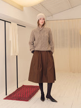 画像をギャラリービューアに読み込む, Oat Cashmere Wide-collar Sweater
