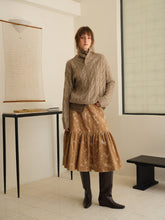 画像をギャラリービューアに読み込む, Oat Cashmere Wide-collar Sweater

