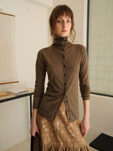 Carica l'immagine nel visualizzatore di Gallery, Autumn Buttonup Merino Wool Top
