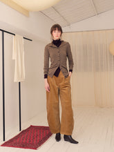 Carica l'immagine nel visualizzatore di Gallery, Autumn Buttonup Merino Wool Top
