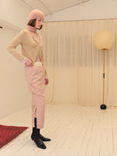 Carica l'immagine nel visualizzatore di Gallery, Apricot Wool Layered Holiday Top
