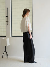 Cargar imagen en el visor de la galería, Ivory Wool Agnes Top
