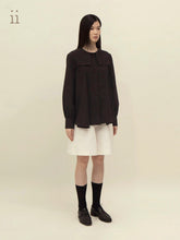 Load image into Gallery viewer, Black Square Collar Pleat Shirt
