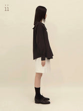 Load image into Gallery viewer, Black Square Collar Pleat Shirt
